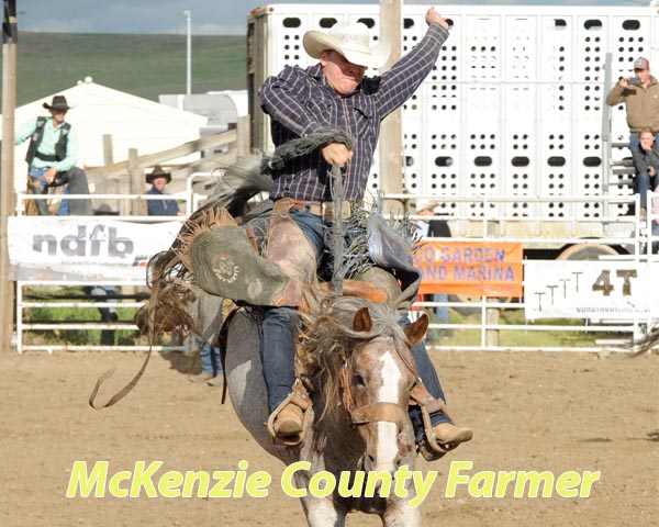 Tucker pockets $882 at county fair rodeo