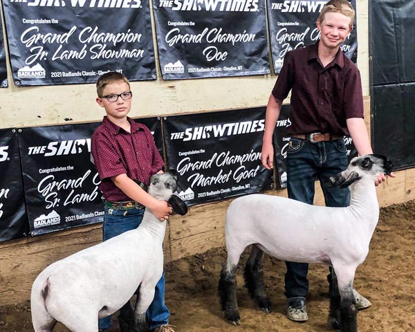 Smith brothers take on the world of 4-H